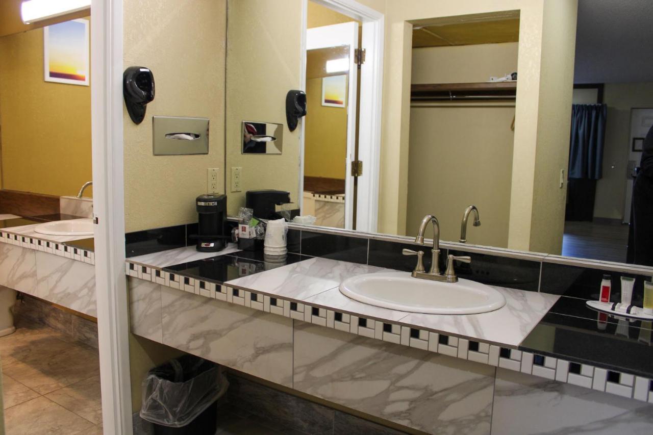 Days Inn By Wyndham Bend Luaran gambar